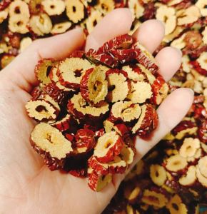 táo cắt lát thơm ngon pha trà nấu chè vvv...v...