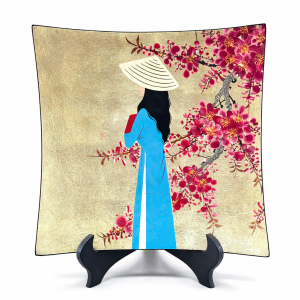 Dĩa Vuông Sơn Mài Thanh Bình Lê – Cô Gái Hoa Đào | Size 18/25/30/35 cm