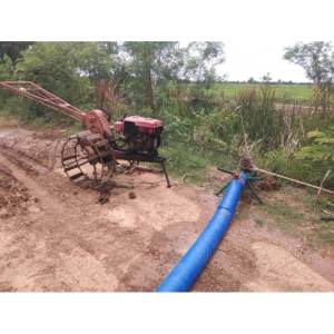 สายส่งน้ำเนื้อผ้าร่ม หน้า 6 นิ้ว ยาว 100 เมตร เหมาะสำหรับด้านการเกษตร สวน ไร่ นา ส่งน้ำได้ไกล สินค้าคละสี