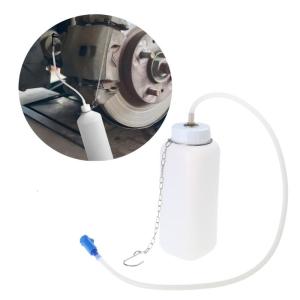 Công cụ trao đổi chất lỏng phanh ô tô hiệu quả với bộ thu dầu thải thay thế cho các mô hình nhiều loại xe