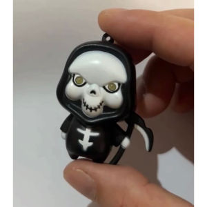 Móc Khoá Thần Chết Lưỡi Hái Có Đèn Và Âm Thanh