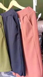 CELANA PENDEK WANITA / CELANA SANTAI PENDEK 7/8