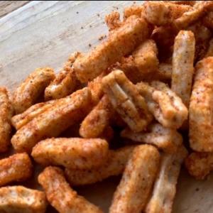 Seblak Soto Cabe Ijo Pedas 1Kg Kerupuk Seblak Soto Pedas Daun Jeruk Kerupuk Seblak Soto Super Pedas Gurih Lezat 1kg Makanan Ringan Kerupuk Seblak Soto