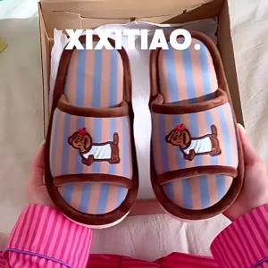 WY-XIXITIAO รองเท้าพื้นรองเท้าแตะร่มรองเท้าแตะสำหรับคู่ Apple น่ารักสำหรับลูกสุนัขสำหรับชายและหญิงพื้นรองเท้านุ่มสบายสำหรับนักเรียนห้องปรับอากาศรองเท้าแตะผ้าฝ้ายฤดูใบไม้ผลิฤดูร้อน