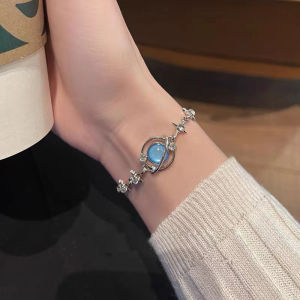 Bestella💗COD Shiny Galaxy Gelang Gadis Desain Niche High-end Hadiah Ulang Tahun Pacar Yang Indah