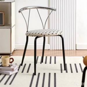 FFBH Metal Dining Chairs Modern Minimalist Luxury Backrest Chair Mid-century Aesthetic Art Retro Comfortable Chair Home Furniture Y5R7K