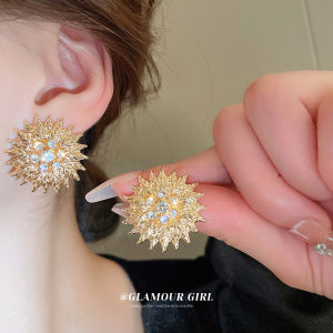 มาตรฐาน เข็มกลัดสีเงินประดับด้วยการเจาะต่างหูดอกไม้แสงอาทิตย์ - สำเร็จให้กับการออกแบบของผู้หญิง 10 สัปดาห์