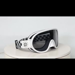 Photochromic UV Protection Motocross Goggles Dustproof Anti-Wind Racing Eyewear for ATV Off-Road Dirt Bike Motorcycle Goggles