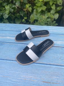 รองเท้าแตะหญิง ไซส์ใหญ่ รองเท้า แฟชั่น ญ ผลิตจากหนัง PU เบา สวมใส่สบาย มีหลายสี ครบทุกไซส์36-45 GREAT-N12