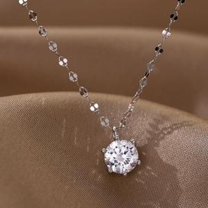 ltra-Shiny Diamond Pendant Necklace Womens Summer Luxury Minimalist Single Diamond Lightweight Choker Zirconia Alloy 2025 New Necklace Simple Elegant Zircon Pendant Chic Clavicle Chain for Women