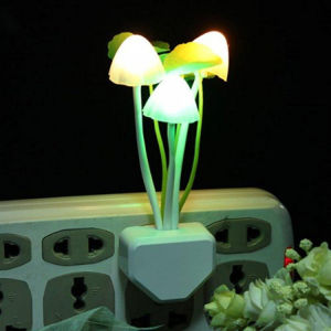 Đèn Ngủ Cảm Ứng Hình Nấm Xinh Xắn