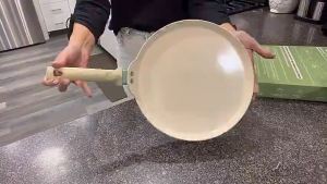 Innerwell 28cm Hijau Non Stick Pan Pancake Crepe Pan Egg Pan Ceramics Frying Pan pizza pan Frying pan PFOA Free Suitable for All Stoves