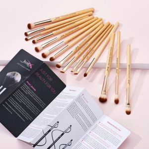 model T137 Jessup เป็นชุด 15 คอนต์ของเซ็ตแปรงตาของสีกระชับให้กับประเภทเซ็ตแปรงตา 15 ชิ้น