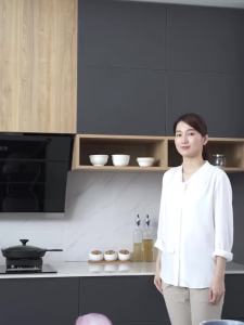 Vatti Qianhuibaide E303C2+QE20 Kitchen Range Hood Household Kitchen Gas Stove Gas Stove e hine Cooker Set