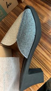 Video Of The Product: Thick-Soled Open-Toe Chunky Heel Sandals For Women New High-Heeled Mom Sandals In Gold And Silver