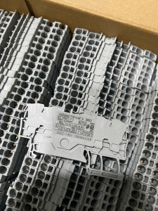 Cầu đấu WAGO TOPJOB S 2002-1401 dây 0.25 – 4 mm² / 22 – 12 AWG 4 tiếp điểm