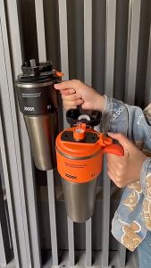 1000ml Large Capacity Insulated Cup Ceramic Liner Vacuum Insulated Thermal Cup Handle Straw Lid Portable Car Office