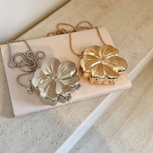 LANGJ สไตล์เกาหลีแบบ กระเป๋าสะพายลายดอกไม้สีสดใส เงินสีเงิน อะคริลิค กระเป๋าโซ่จัดเลี้ยง เรโทร ห่วงโซ่โลหะ ถุงปาร์ตี้ตลก สำหรับผู้หญิง