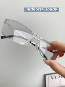 HD Photochromic Reading Glasses Anti-Radiation Rectangular Lightweight Metal Frame for Daily Use