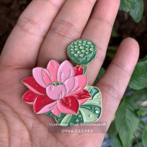 Pin ghim cài áo huy hiệu hoa sen 4 cm