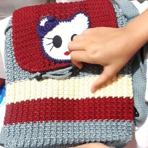RANSEL RAJUT KITTY KOMBINASI