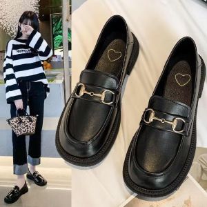 Free Shipping Sizes 35-43 Plus-Size WomenS Shoes Black Leather Shoes Versatile Patent Leather Shoes To Match Dresses JK-Style Single Shoes Spring Collection Size 41