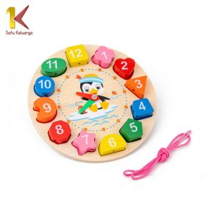 Satu Keluarga Mainan Edukasi Anak Puzzle Jam Kayu Motif Penguin Lucu M330 Wooden Clock Game Puzzle Jam Dinding Mainan Kayu Belajar Angka dan Waktu Import