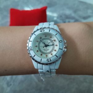 Đồng hồ nữ jiluva niềng xoay second hand si nhật- đã qua sử dụng