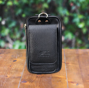 จัดส่งจากไทย!! กระเป๋าหนังคาดเอวใส่มือถือ สอดเข็มขัดได้ 3 ช่อง ช่องฝาปิดแม่เหล็กหยิบง่าย 1 แบบซิบ 2 ช่อง กันรอยหน้าจอและกันกระแทกได้อย่างดี แนวตั้ง ใส่มือถือได้ 7 นิ้ว