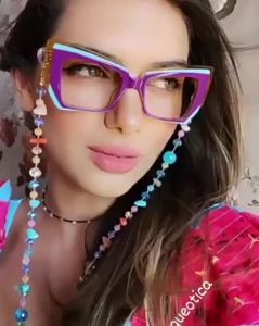 Irregular anti-blue-light plain glasses TR90 No-makeup look slimming color-blocked women’s eyeglass frame