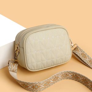 IELGY Ladies Black Messenger Bag Fashionable All-Match Wide Shoulder Strap Square Bag