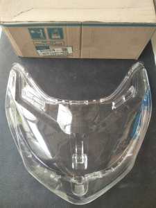 Mika Kaca Lampu Depan Reflektor XEON KARBU 2010 2011 Merk Win