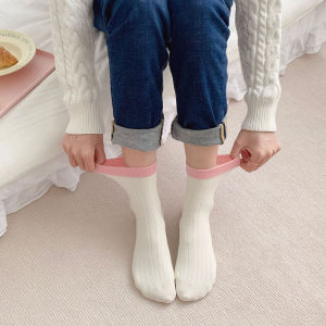 i Pretty Shoes [จัดส่งจากกรุงเทพ] ถุงเท้าโดปามีนสีทึบของผู้หญิงออกแบบตัดกันถุงเท้าสีสันสดใสถุงเท้ากีฬาและการพักผ่อนนุ่มระบายอากาศและดูดซับเหงื่อทันสมัยและหลากหลาย