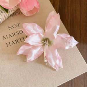 Beautiful Artifact Flower Lily Hairpin Clips Side Bangs Clip Beach Holiday Hair Accessory