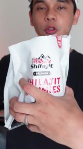 in stock Hillside Shilajit Gummies Premium Rasa Strawberi dengan Ashwagandha & Akar Burdock 60 Gummy Vegan