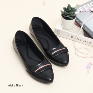 QUINCE Aleira Sepatu Flatshoes Wanita