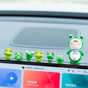 Bộ mô hình ếch xanh cute trang trí xe máyô tôbảng điều khiển ô tôbể cábàn họcbàn làm việcquà tặng (kèm miếng dán)