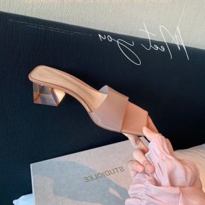 🍎LIVE HOMES🍎รองเท้าแตะรัดส้นผู้หญิงรองเท้าหุ้มส้นผญ ธรรมดาดีไซน์เรียบๆฮิตที่สุดในตอนนี้