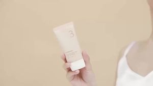 Numbuzin No.3 Porcelain Base-Skip Tone Up โทนอัพ  SPF50+ PA++++ [50ml]