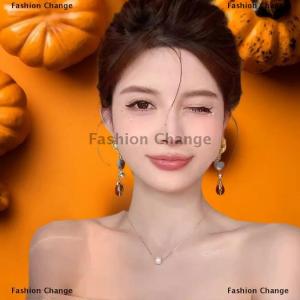 [COD] Fashion Change Maillard Geometric Butterfly Coffee Earrings For Women Fashion Vintage Studs Personality Drop Earrings Luxury Designer Jewelry