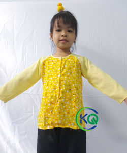 Bộ quần áo Bà Ba mặc nhà cho bé Gái - Áo lụa VÀNG Bông Nhí quần phi bóng Đen - Size 7 ký đến 30 ký