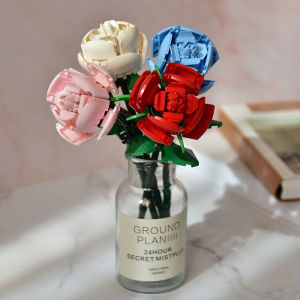 Rlhomard 🌹บล็อกของเล่น🌷ช่อดอกกุหลาบ DIY สําหรับของขวัญวันเกิด วันวาเลนไทน์ ของเล่นชิ้นส่วนต่าง ๆ