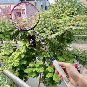 Vợt cầu lông carbon tấn công Guanyu chuyên nghiệp đã đan lưới bền đẹp giá tốt nhất thị trường