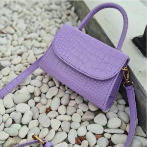 Mizu Bag: Tas Selempang Wanita Simple & Stylish