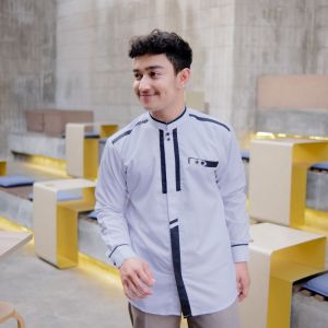 Kemeja koko ELRUMI Terbaru motif katulistiwa lengan panjang