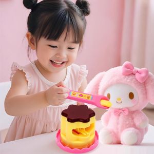 Đồ Chơi Bé Cho Ăn Bánh Pudding Vui Nhộn Hot Trend-NIEVE