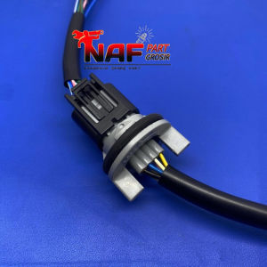 SOCKET SOKET HEADLAMP LAMPU DEPAN HONDA PIN 8 LED VARIO 125 150 160 ORIGINAL