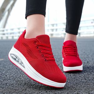 NEW รองเท้าผ้าใบผู้หญิง งานถัก สีแดง พื้นสูง 5 ซม. ทรงสวย น้ำหนักเบา ใส่ทำงาน ใส่เที่ยว ใส่ออกกำลังกาย ไซส์ 36-41 พร้อมส่งจากไทย