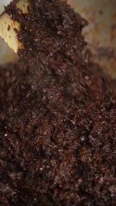 Dendeng Nyet by Khairul Aming (180g) – Spicy Malaysian Beef Delicacy Ready to Enjoy