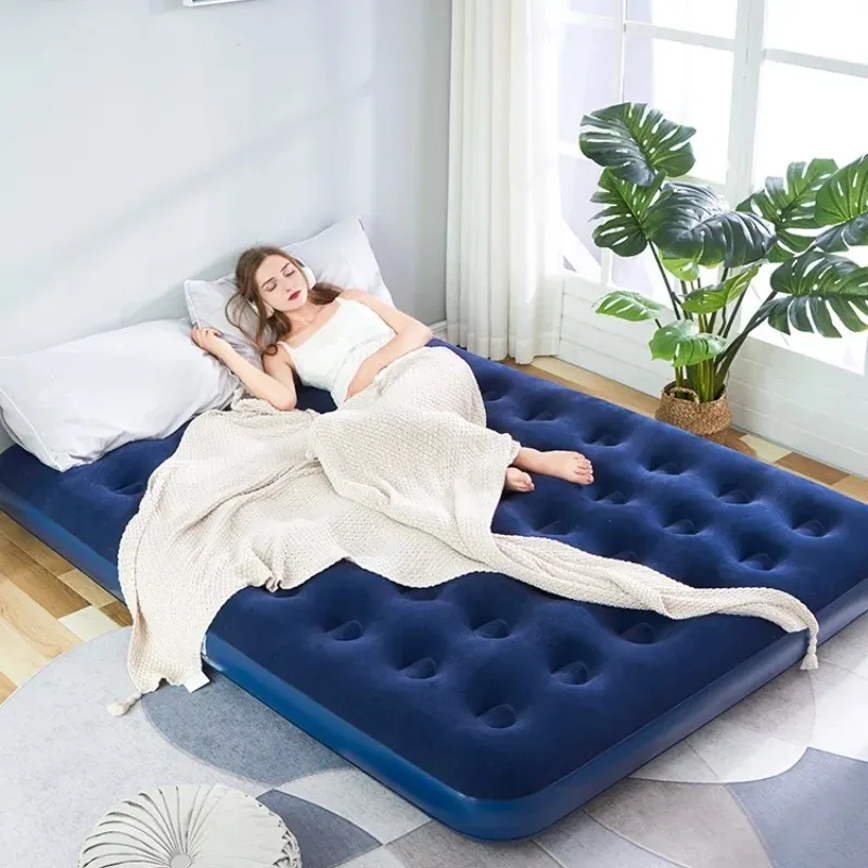 Folding air outlet mattress bed